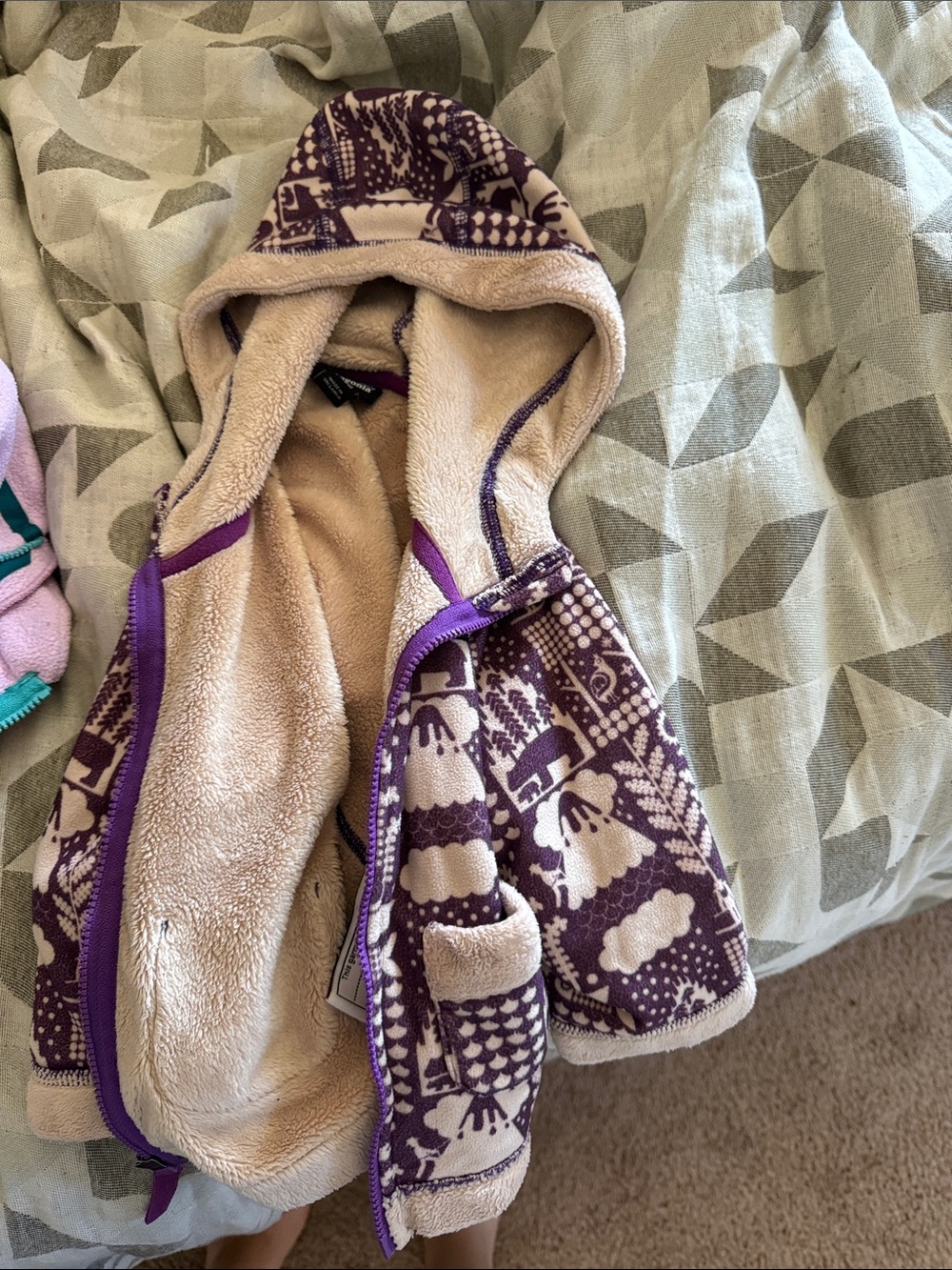 Patagonia Kids Hooded Puffer Jacket in Purple and Cream Pattern